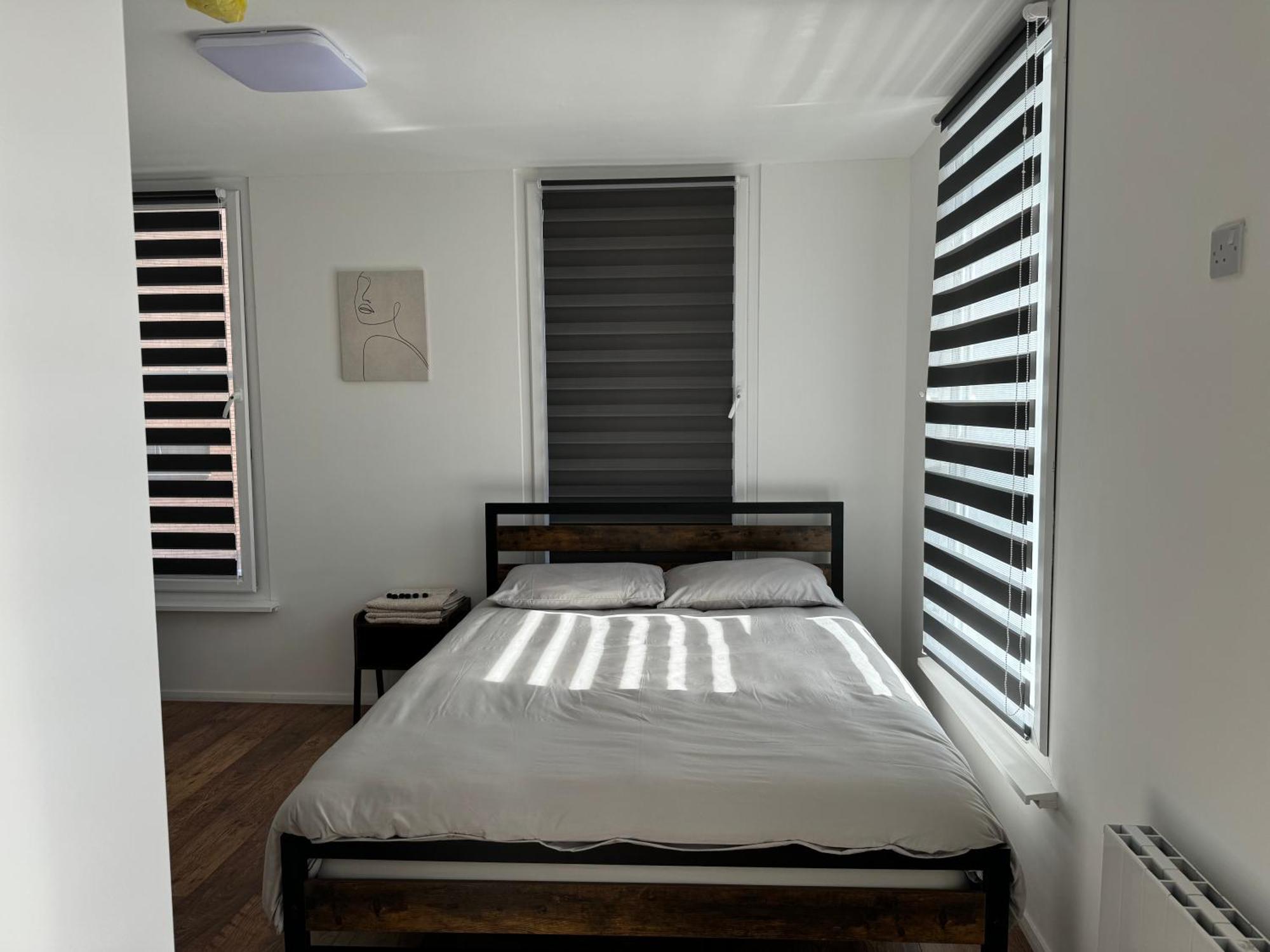Studio In Bolton Town, Short Stay Studio 2 Bagian luar foto